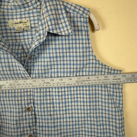 Eddie Bauer Top Womens L Sleeveless Button Up Blue Plaid Lightweight Outdoor - Picture 6 of 7